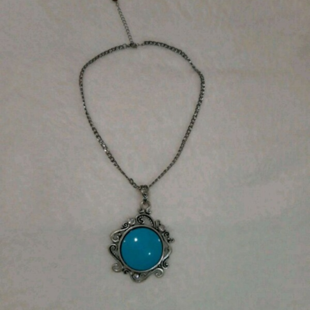 Necklace - Picture 2 of 2